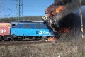 V Česku sa zrazili vlaky a vypukol mohutný požiar: Nehoda mala tragické následky