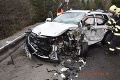 Zrážka auta a kamióna pri Donovaloch: Škodu vyčíslili na 22-tisíc eur