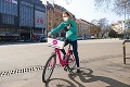 Bratislava ide s dobou: Zdieľame bicykle, kolobežky aj skútre