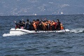 Prevrátil sa čln s migrantami pri pobreží Tuniska: Utopilo sa najmenej 11 ľudí