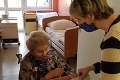 Týrali seniorov v bratislavskom domove dôchodcov? Polícia už vedie trestné stíhanie
