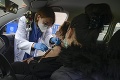 AstraZeneca aj pre starších: Španielsko posúva hranicu, očkovať sa budú môcť ľudia do 65 rokov
