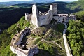 Pandémia držala v neistote kastelánov v Trenčianskom kraji: Ako sa hrady pripravovali na pokoronovú sezónu?