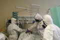 Skvelá správa! Slovensko zapája do boja s koronavírusom novú zbraň: Liek už naskladňujú v nemocniciach