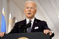 V USA chcú všetkých zaočkovať do mája: Biden motivuje Američanov obľúbeným sviatkom