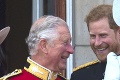 Šok pre kráľovskú rodinu: Zanevrel na nich princ Harry s manželkou Meghan?