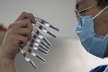 Ambiciózny vakcinačný plán Číny: Život by sa mal vrátiť do normálu už čoskoro
