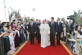 Pápež František má za sebou historickú púť Irakom: Omšu slúžil zo štadióna