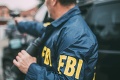 Dráma pred sídlom CIA: Agenti FBI postrelili ozbrojeného muža
