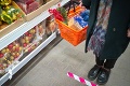 Infikované osoby majú povolené ísť na nákup, Zväz obchodu sa búri: Môžu rozsievať nákazu