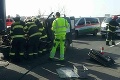 Smrteľná dopravná nehoda na R1: Na mieste zasahoval vrtuľník, cesta je uzavretá