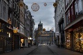Život v Holandsku sa spomalí: Vláda schválila nočný zákaz vychádzania, ulice sa vyľudnili