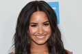 Speváčka Demi Lovato sa chválila veľkým prsteňom: Rozchod dva mesiace po zásnubách!