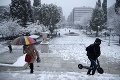 Grécko zasiahlo neobvykle silné sneženie: Ochromené Atény, očkovanie museli odložiť