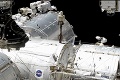 Novinka na európskom module ISS: Astronauti mali pri inštalácii problém