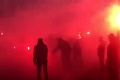 Futbaloví chuligáni vyčíňajú v Marseille: Hrozivé zábery z tréningového centra