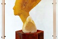 Umelec Tomáš tvorí z včelieho vosku: Na kráľovnej Nefertiti pracovalo 60-tisíc včiel!