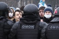 Ruskom otriasli demonštrácie a policajná brutalita: Neľútostné zatknutie Navaľného spolupracovníčky