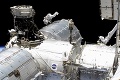 Novinka na európskom module ISS: Astronauti mali pri inštalácii problém
