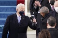 Na inauguráciu Bidena dorazili aj exprezidenti: Družné zvítanie s Obamom, Clinton s rúškom pod nosom