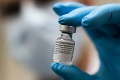 Vedci už poznajú odpoveď: Zaberá vakcína od Pfizeru aj na britský variant koronavírusu?