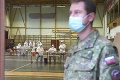Vojaci opäť podávajú pomocnú ruku pri testovaní: Veľký záujem, ministerstvo eviduje desiatky žiadostí