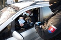 Stovky policajtov pomáhali v Nitre pri testovaní: Čo spravili ich kolegovia, dostalo aj ministra Mikulca
