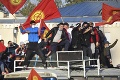 Predčasné prezidentské voľby v Kirgizsku: Favorit je bývalý premiér, ktorého protestanti vytiahli z väzenia