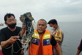 Po havárii lietadla objavili potápači časti tiel a trosky: Zábery, z ktorých behá mráz po chrbte