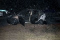 Policajti hľadajú podpaľača z Mosta pri Bratislave: Pri nočnom požiari zhoreli dve autá