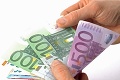 Minimálna mzda sa od januára zvýši na 623 eur: Stúpnu aj príplatky pre zamestnancov