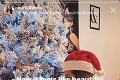 Úplne nahá pri vianočnom stromčeku: Misska Fabušová neprestáva po nehode s Kollárom šokovať