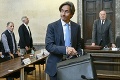 Rakúskom otriasol korupčný škandál: Exminister financií putuje za mreže! Obrovské škody