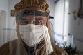 Prehrávajú boj s pandémiou: Ukrajina hlási nový denný rekord nakazených