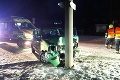 Česko zasypal sneh: Dopravu komplikujú havárie, zrazili sa aj kamióny
