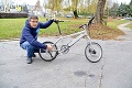 Košičan Rado sa premáva na unikátnej mašinke: Môj bicykel šliape na magnety!