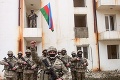 Azerbajdžanská armáda vstúpila do posledného okresu prepusteného Arménmi: Ľudia brali, čo vládali