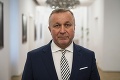 Nedali mu vydýchnuť: Kandidát Kliment čelil otázkam o Kaliňákovi, Tóthovi i Cervanovej