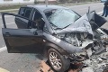 Tragická autonehoda v Šaštíne-Strážach: Po náraze do stromu zomrel jeden človek, traja sú zranení