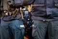 Poľky a Poliaci sa naďalej búria proti zákonu o interrupciách: Drsný zásah polície