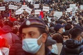 Prímerie v Karabachu: Francúzsko žiada Rusko, aby vysvetlilo nejasnosti