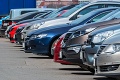 Predaj nových áut so spaľovacím motorom sa chýli ku koncu: Británia uvažuje zaviesť zákaz už onedlho