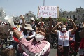 Peru sa zmieta v masových protestoch: Zásadný krok dočasného prezidenta Merina