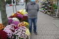 Jaroslav (63) sa rok piplal s kvetinami, kvôli opatreniam prišiel o 7000 eur: Dojímavé, čo urobil napriek strate!
