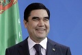 Na Turkménsko zíza celý svet: Šialené, čo dal prezident vyrobiť pre svojho obľúbeného psa