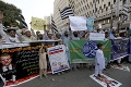 Pakistanci demonštrovali proti francúzskym karikatúram: Ohavné, čo spravili s fotkou Macrona