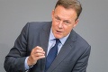 Náhla smrť podpredsedu nemeckého parlamentu: Skolaboval pred nakrúcaním relácie