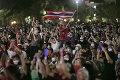 Bangkok zaplnili desaťtisíce demonštrantov: Otvorili tému, ktorá je v krajine úplné tabu