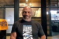 Tyson spraví pre reklamu čokoľvek: Legendárny boxer knokautoval žraloka!