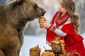 Takto ste medveďa ešte nevideli: Fotografka robí zábery, ktoré vám vyrazia dych